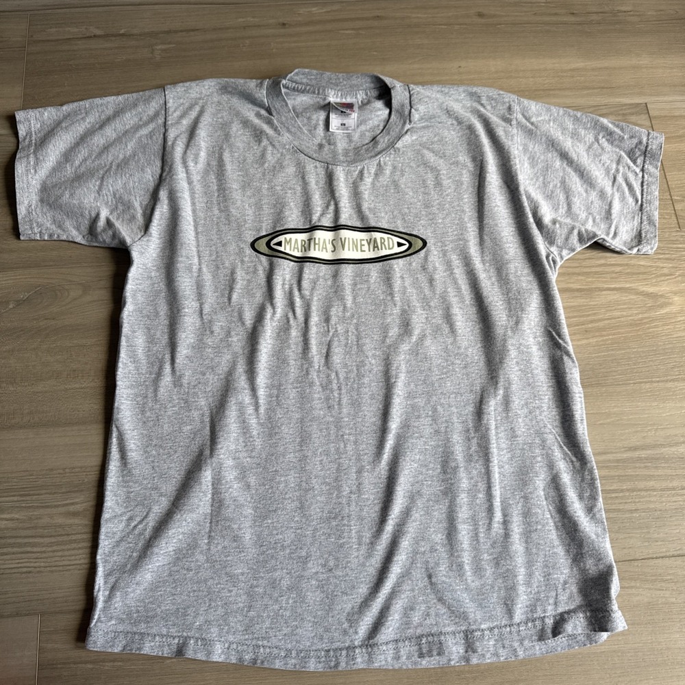 Vintage 1990s‎ Martha's Vineyard Grey Gray T-shirt  Y2K Fruit Of The Loom Size L